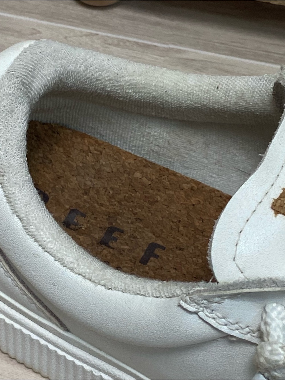 REEF / Lay Down Dawn White Leather Sneaker Size 8 - Picture 10 of 14